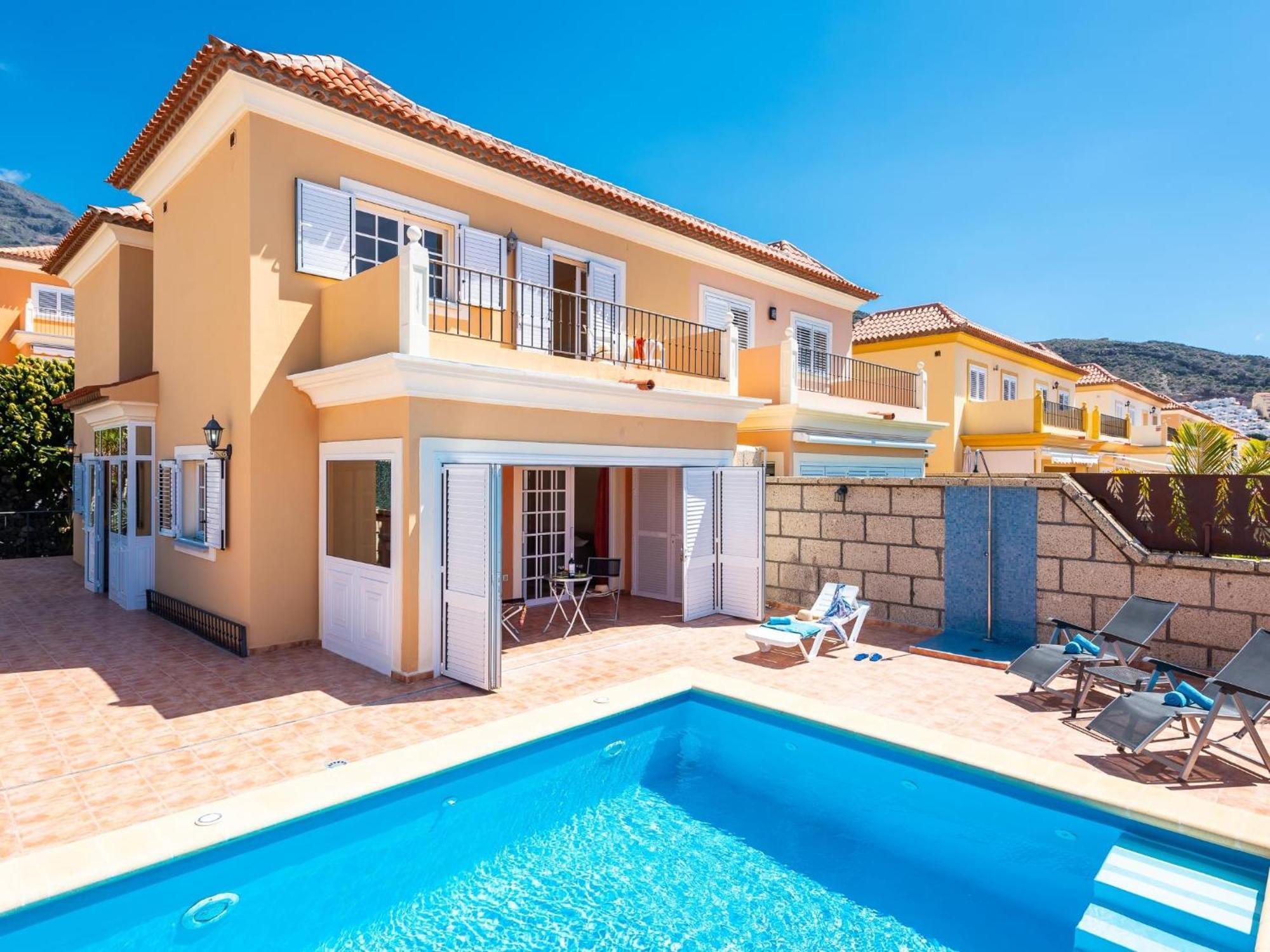 Incredible Fuente, Ocean View, Heated Pool! Hébergement de vacances